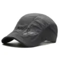 Berretto piatto grigio traspirante in mesh da uomo con motivo a drago e parasole - Taglia Adulto (55-59cm) / drago cinese / Grigio scuro
