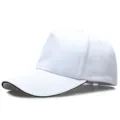 Gorra de béisbol blanca lisa con detalle de borde negro para hombre y mujer - Ajustable (56-60cm) / Estilo de 5 Paneles (Velcro) / Blanco con Negro
