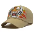 Atmungsaktive Mesh-Baseballkappe mit wildem Tiger-Druck und Flammen-Design in Beige - Tigerkopf / Dunkelbraun