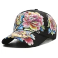 Atmungsaktive schwarze Mesh-Baseballkappe mit lebendigen floralen Print-Motiven - Blumenstil / Schwarz