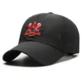 Leichte atmungsaktive schwarze Mesh-Baseballkappe mit roter chinesischer Löwenstickerei - Roter Löwe / Schwarz