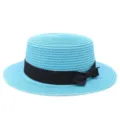 Elegante cappello di paglia celeste a tesa piatta con fiocco nero decorativo per l'estate - Taglia Adulto (Circonferenza 56-58cm) / Fiocco Nero / Celeste