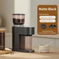 Elektrische Kaffeemühle in Mattschwarz mit Siebträgerhalterungen und Blasebalg - Schwarze Kaffeemühle mit Balg (BC-883)