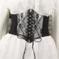 Detailansicht eines breiten schwarzen elastischen Korsettgürtels mit Spitze. - Stil A Schwarzer Spitzenkorsettgürtel (70cm) / 70CM Packung / Stil A 70cm