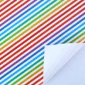 Papier cadeau à rayures arc-en-ciel avec grille de découpe au dos pour cadeaux - Rayures arc-en-ciel / 1 Feuille