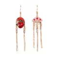 Close-up of asymmetric Chinese Peking opera mask and fan tassel earrings in red gold - Mask Fan Tassel Style (E0076 Gold)