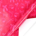 Vibrant fluoreszierendes rosa Geschenkpapier mit süßen Schleifen und Kirschmotiven - Neon Schleife