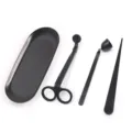 Set di 4 accessori per candele in acciaio nero opaco con vassoio e spegnicandela - Set Spegnicandela a Sospensione da 4 Pezzi / Sacchetto OPP / Matte Black