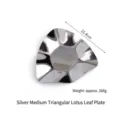 Silberner mittelgroßer dreieckiger Lotusblatt-Snackteller aus Edelstahl, 21,4 cm Ø - Dreieck Lotosblatt Stil / Mittel (21.4cm) / Silber
