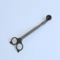 Professioneller Dochtschneider aus Edelstahl mit elegantem metallischem Gunmetal-Finish - Eule Modell Cyan Bronze Schere