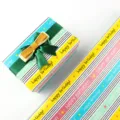 Buntes Geschenkpapier zum Geburtstag mit Happy Birthday-Aufdruck und Dekoschleife - Gestreift Alles Gute Zum Geburtstag / 50x70cm