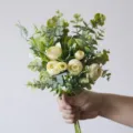 Handheld elegant artificial cream rose and green eucalyptus leaf wedding bouquet decoration - Light Yellow