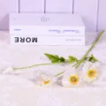 Elegantes amapolas blancas artificiales con tallos flocados para decoración del hogar - Blanco