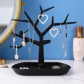 Elegante organizador de joyas negro con forma de árbol para collares y aretes - Negro en Forma de Árbol