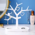 Organizador de joyas blanco con forma de árbol para collares y pendientes mesa - Blanco en Forma de Árbol