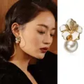 Elegant white flower stud earrings with a pearl drop and gold finish for women's jewelry - Floral Pearl Stud Earrings (E3281) / Gold White