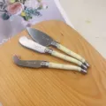 3-teiliges Käsemesser-Set im Laguiole-Stil mit cremefarbenen Griffen - 3 cremeweiße Käsemesser