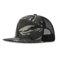 Gorra trucker de camuflaje profesional de 7 paneles con visera plana y rejilla negra - Talla Única (Se ajusta a 56-60cm) / Camuflaje/Malla Negra