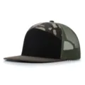 Gorra trucker de 7 paneles con visera plana, patrones de camuflaje y paneles de malla transpirable - Talla Única (Se ajusta a 56-60cm) / Verde Militar Negro Camo Con Malla Verde