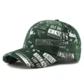 Gorra de béisbol de Navidad de felpa verde oscuro con estampado de renos y letras - Apto para Circunferencia de Cabeza 55-60cm (Ajustable) / Verde oscuro