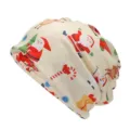 Morbido berretto unisex color crema con vivaci stampe natalizie di Babbo Natale e renne - Adatto per circonferenza testa 55-60cm / Stile con Stampa Natalizia Beige (Stile 9-Colore 5)
