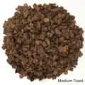 Medium toasted oak wood chips for wine brewing aroma enhancement and flavoring - Medium Toast / 500.00g
