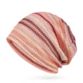 Berretto morbido in maglia a righe da donna nei toni del rosa e dell'arancio moda - Rosa e Bianco Sporco