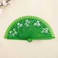 Elegante abanico español verde plegable con diseños de flores blancas pintadas a mano 19cm - Pintado por ambos lados / Verde