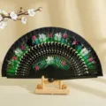 Elegante abanico español de madera pintado a mano con motivos florales de colores. - Negro