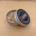 Virutas de madera de aliso natural para ahumar cócteles en una lata de metal redonda - Madera de Aliso / Paquete de 20g (57x27mm)