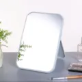 Tragbarer hellblauer faltbarer quadratischer HD-Schminkspiegel für den Schreibtisch - Nordic Blau
