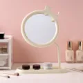 Simpatico specchio da trucco color crema a forma di gatto con vassoio portaoggetti incluso - Beige