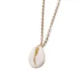 Elegante collana a catena dorata con un ciondolo naturale a conchiglia di ciprea bianca - Stile Conchiglia Minimalista (XL3602)