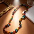Collana bohémien fatta a mano con frammenti di cristallo naturale colorato e catena d'argento - Stile Schegge Lucide Multicolore (10)