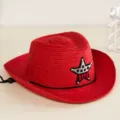 Chapeau de cowboy en paille rouge pour enfants avec étoile et sangle réglable. - Taille unique / Rouge