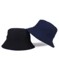 Klassische doppelseitige einfarbige Fischerhüte aus Baumwolle in Schwarz und Dunkelblau - Einheitsgröße / Wendbar / Marineblau/Schwarz