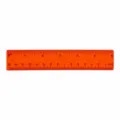 Detailansicht eines 15 cm langen orangefarbenen transparenten Kunststofflineals mit Skalen - 15cm / Rot