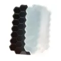 Vassoio per cubetti di ghiaccio in silicone a nido d'ape a 37 celle con coperchio - Nero