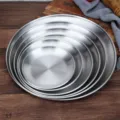 Juego apilado de platos redondos de acero inoxidable de varios tamaños para servir y guardar. - 14cm / Plateado