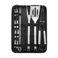 Tragbares Grillset mit professionellen Edelstahlutensilien in einer schwarzen Tragetasche - 16-teiliges Set
