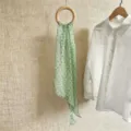 Hellgrüner Chiffonschal mit Blumenmuster, weiches langes Accessoire für Sommeroutfits - 150cm / Frühlingsblumenmuster