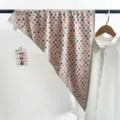 Foulard triangle vintage en soie rose avec motif bottes colorées et bordure grise - Foulard Triangle Imprimé Bottes Rigolotes (TBSJJ84) / 87x130cm / Rose