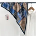 Foulard en soie triangle imprimé cachemire rétro bleu et marron style vintage élégant - Style Patchwork Paisley Vintage (TBSJJ95) / 87x130cm / Bleu Avec Café