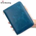 Portafoglio passaporto blu in pelle con blocco RFID per viaggi - Azzurro