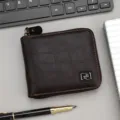Elegante portafoglio da uomo marrone scuro con motivo a coccodrillo e chiusura a zip - Motivo Coccodrillo Classico (D5562) / Caffè Scuro