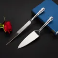 Elegante zilveren taartmes en schep set van roestvrij staal met hartjes voor bruiloften - Narrow head silver suit