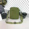 Minimalistische olivgrüne Umhängetasche für Damen und Herren, stilvolles Sommer-Accessoire - Armeegrün