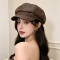 Stylish brown PU leather newsboy hat for women with retro baker boy cap design - Adult 55-58cm / Leather Brown