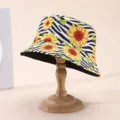 Detailansicht eines Fischerhutes mit Sonnenblumen- und Zebradruckmustern. - Erwachsene 55-58cm / Schwarz Weiß Zebra Sonnenblume Stil (7)