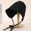 Chapeau de soleil noir avec texture florale et liens, protection estivale élégante. - Adulte 55-58cm / Fleur Noir